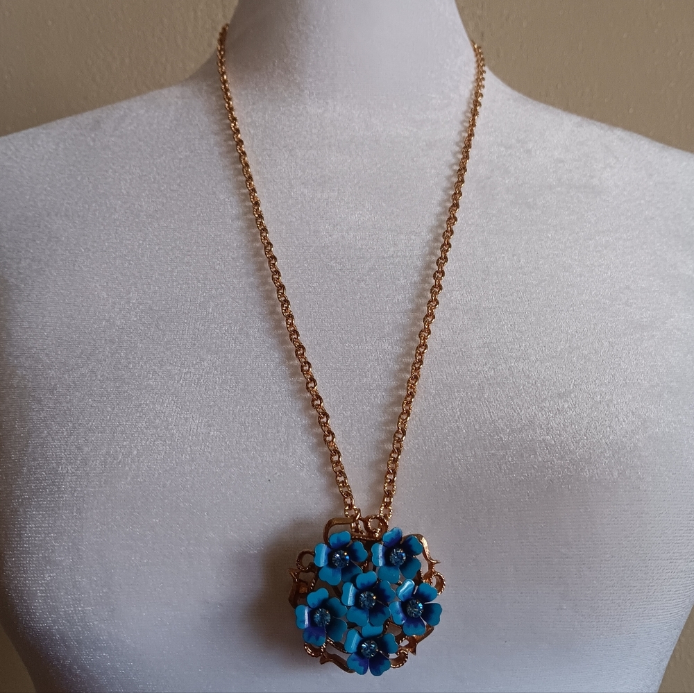 Sold - Picture 2 of 11